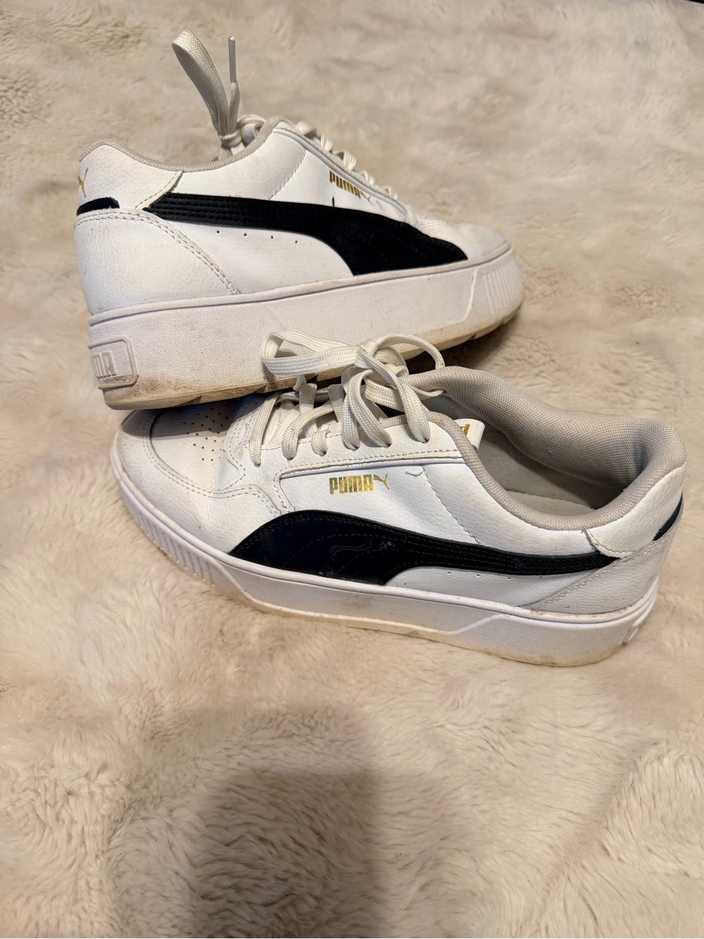 Puma White & Black Womens Casual Sneakers